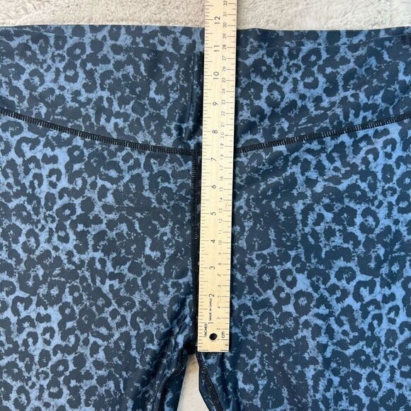 Zyia Leggings Womens 14 16 Scrunch Bum Capri Cheetah Print Blue Yoga Workout Gym - Picture 7 of 9